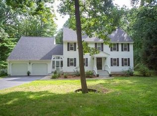 14 Ledge Hill Rd, Southborough, MA 01772