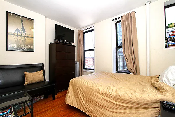 Rented by J Misrahi Realty Corp | media 27