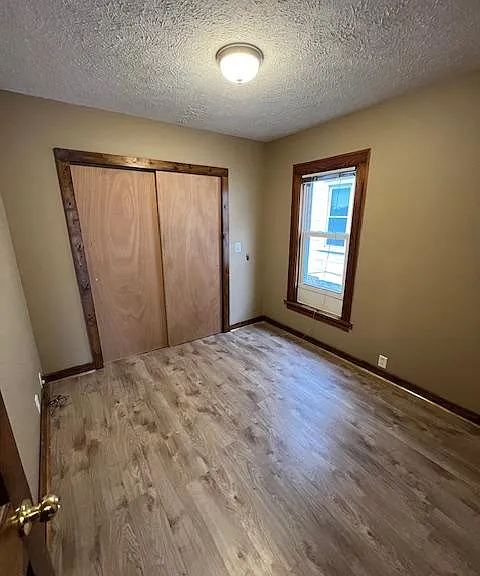 1104 Charleston St — Photo 11