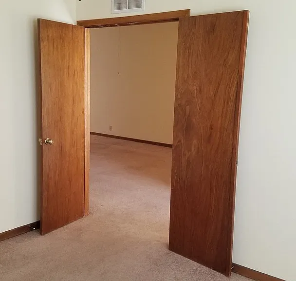 3266-3268 E Longfellow Ct — Photo 14