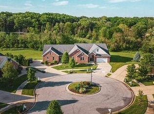 926 Aaron Ct, Crown Point, IN 46307