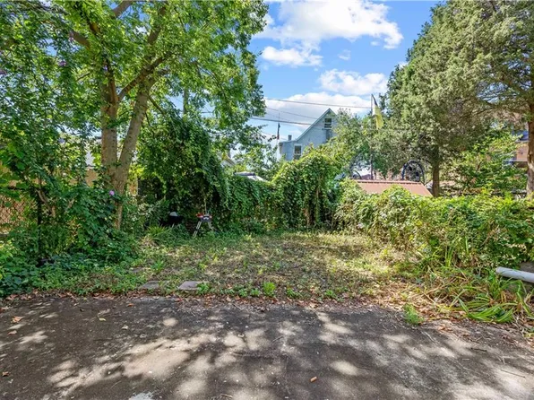 2726 East 27th Street image 24 of 29