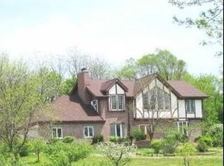 27333 N Darrell Rd, Wauconda, IL 60084