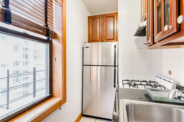 Rented by Loftey LLC | media 11