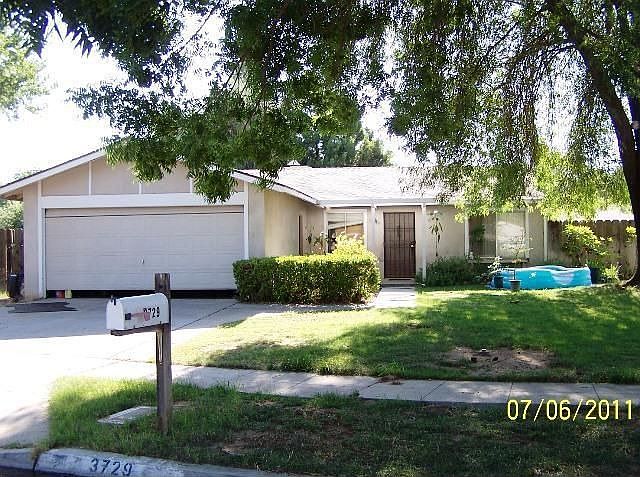 1st image of 3729 N Ezie Ave