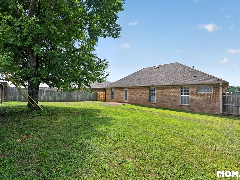 82 Grove Hill Ln — Photo 28