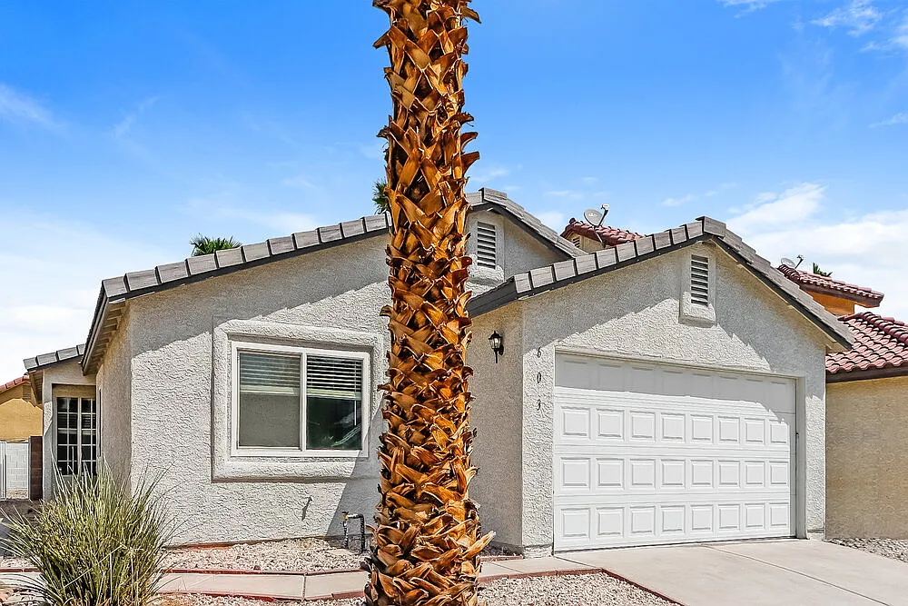 3 bed, 2.0 bath, 1179 sqft, $1,995 — Photo 3