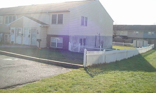 2nd image of 452 State St