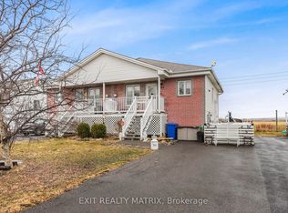 991 Jacynthe St, Hawkesbury, ON K6A3W4