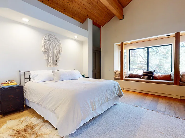 900 Majestic Pines Dr — Photo 41