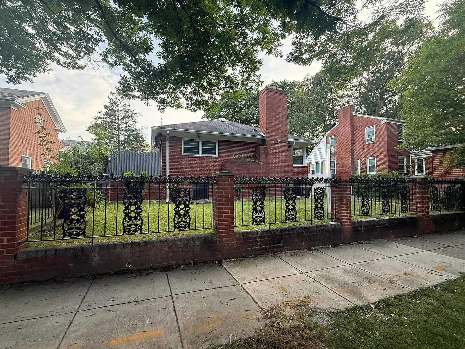 5 bed, 3366 sqft, $5,000 — Photo 2