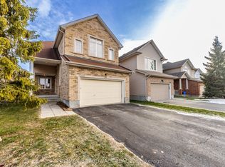 5090 N Bluff Dr, Ottawa, ON K1V 2K2