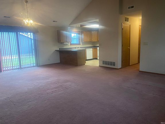 5th image of 3120 Country Park Ln