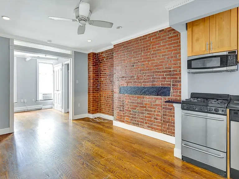 40 Avenue B #2A — Photo 2