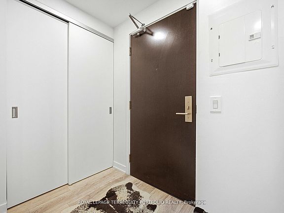 4th image of 55 Ontario St #309
