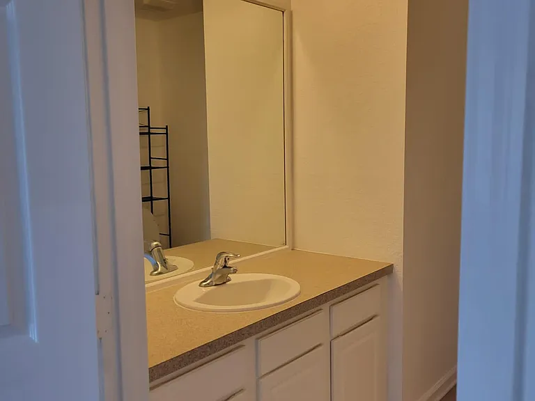 1151 Purdue Ln — Photo 13