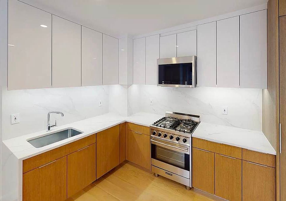 1st image of 175 W 95th St APT 3J
