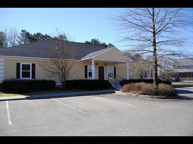 1st image of 1110 Parkway Dr