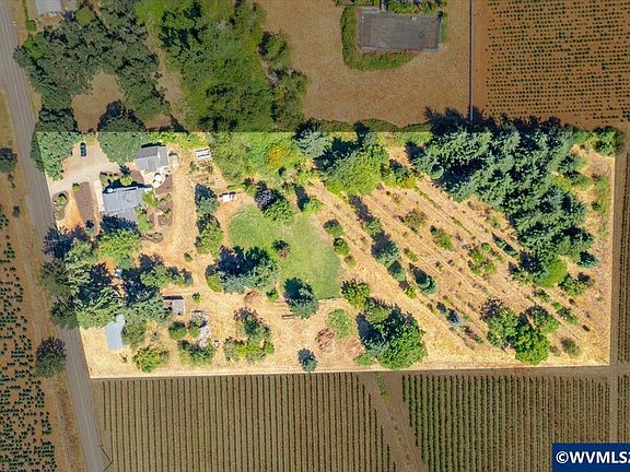 4th image of 8032 Liberty Rd S