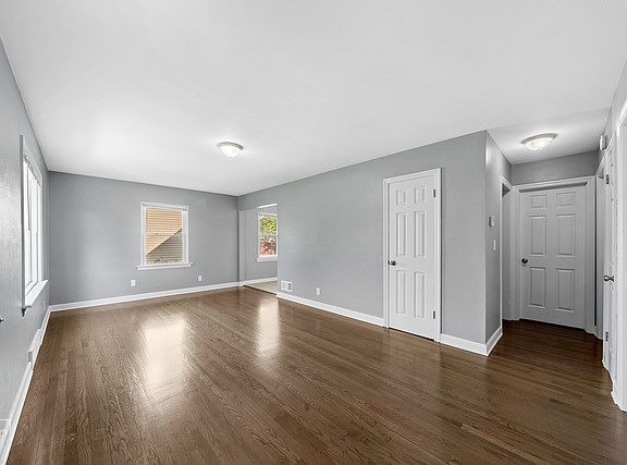 4th image of 2508 Salem Blvd
