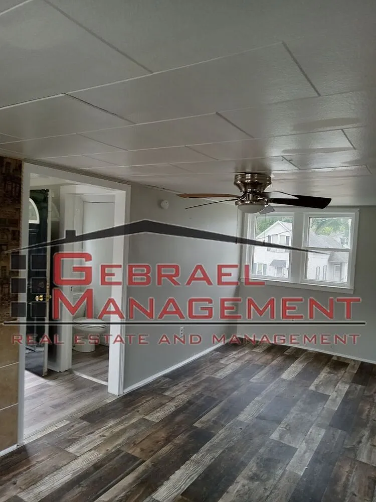 920 Ames St. ROA NEW — Photo 3