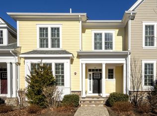 319 Memorial Grove Ave, Weymouth, MA 02190