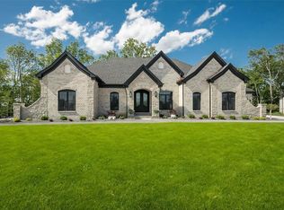 747 Uc Silver Buck Ln, Chesterfield, MO 63005