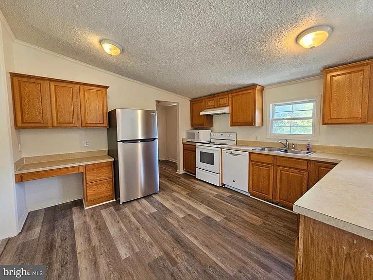 8099 James Monroe Hwy — Photo 7