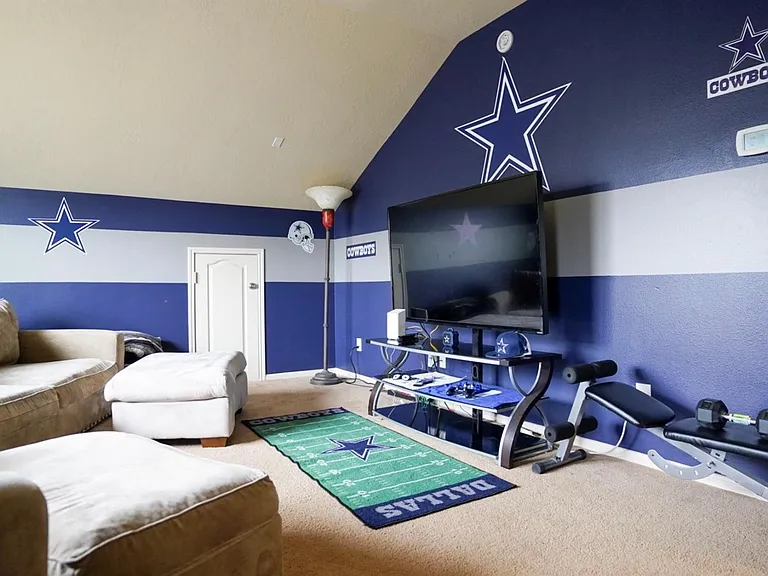 2109 Mooncrest Dr — Photo 23