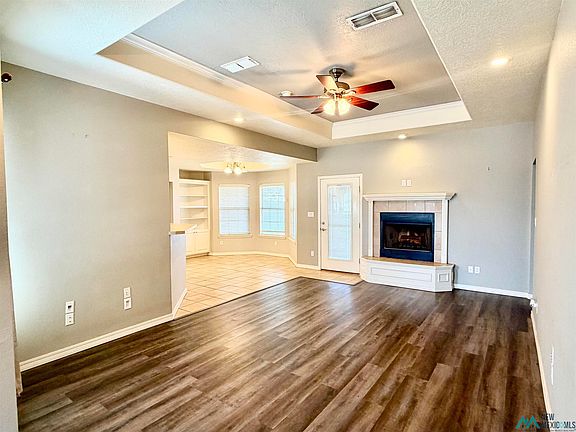 3rd image of 4529 Sandstone Dr