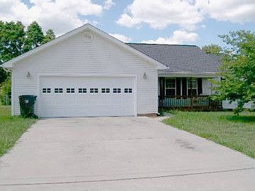 2nd image of 1658 Boardwalk Cir