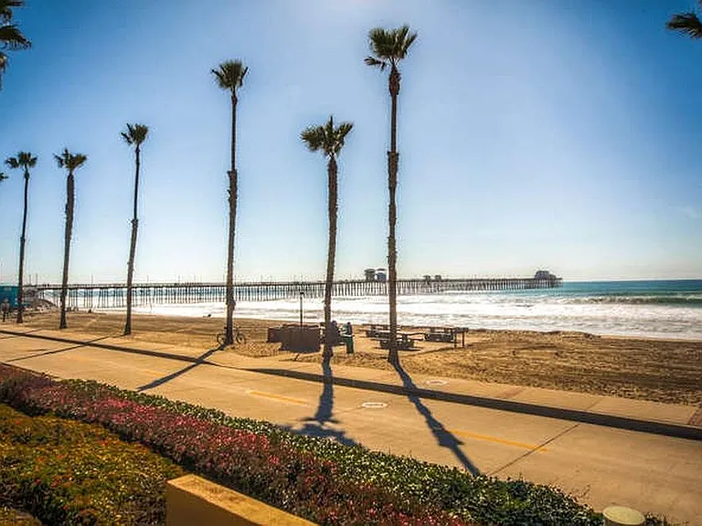 Steps from the beach, boardwalk, and shops