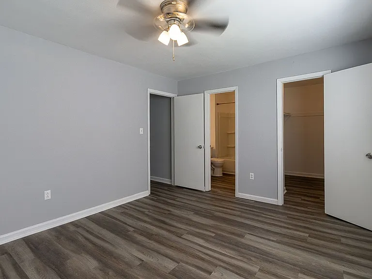 411 Sea Pointe Ct #101 — Photo 21