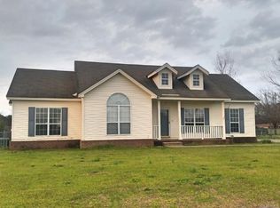 243 Scarlet Oak Dr, Deatsville, AL 36022