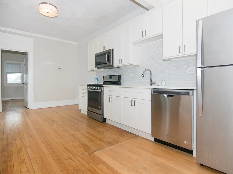 4 Gardner St #10 — Photo 20
