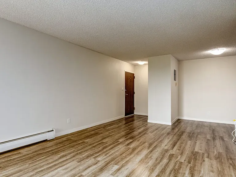 305 Fietz St — Photo 10