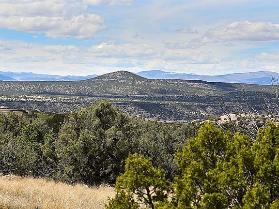 2nd image of 13 Via Del Caballo