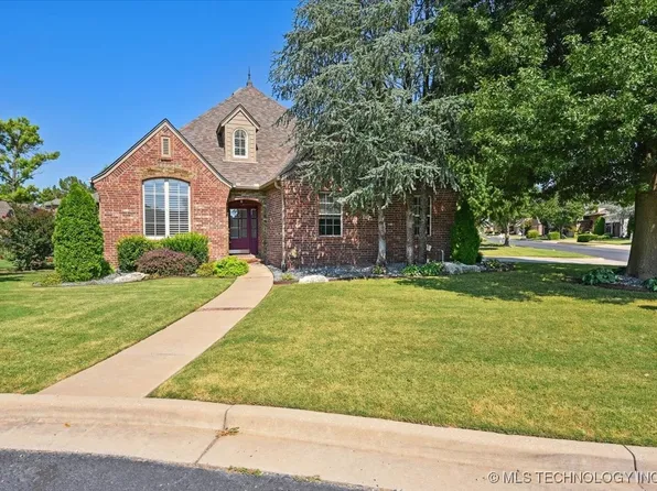 1716 W Plymouth St, Broken Arrow, OK 74012