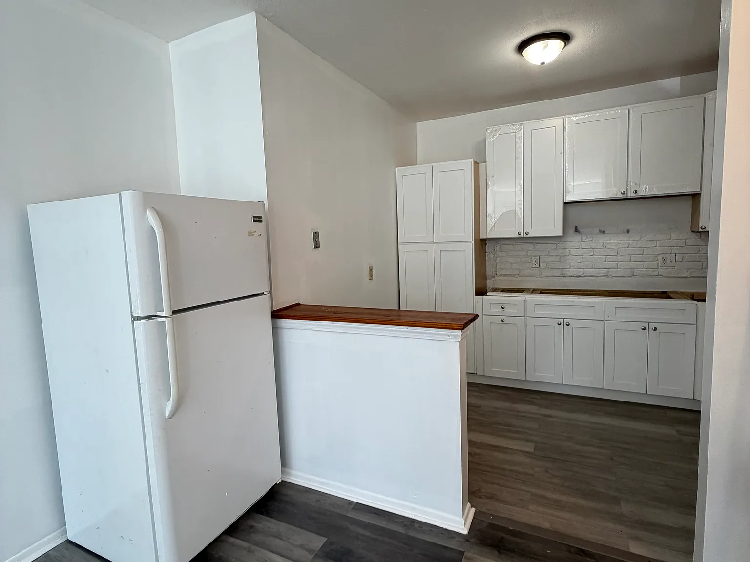 2 bed, 899 sqft, $1,600 — Photo 4