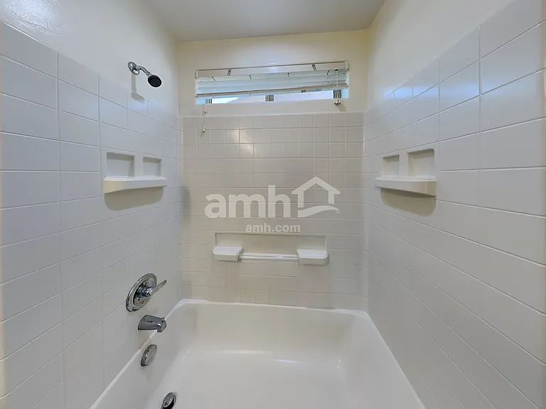 136 W Camino Fuste — Photo 17