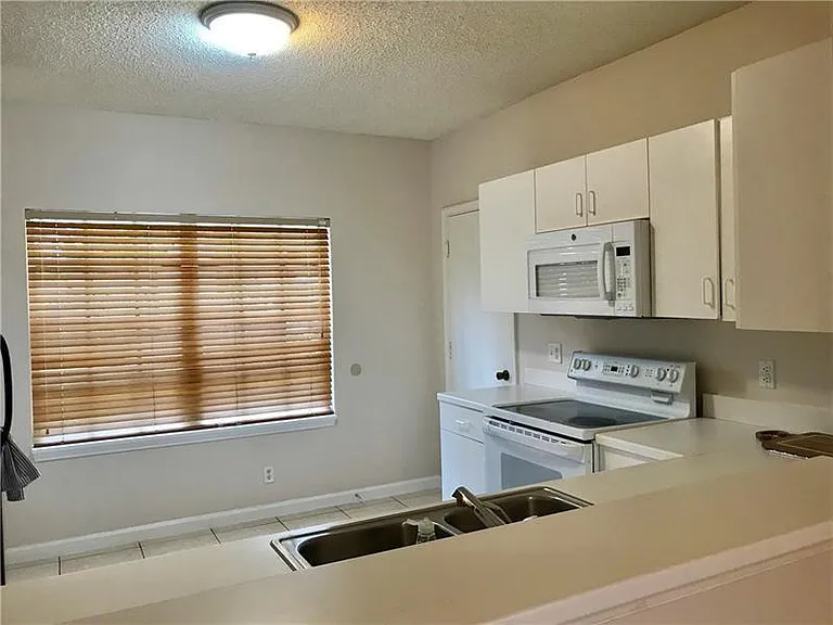 5870 S Golden Beauty Ln — Photo 4