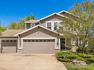 3075 Lowingwood Ct, Jenison, MI 49428