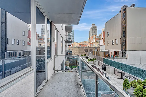 Rented by Modern Spaces | media 4
