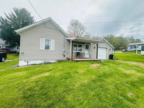 328 W Brown St, Crooksville, OH 43731