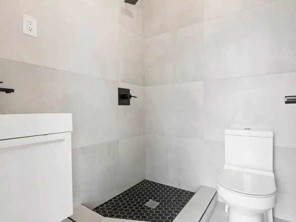 462 East 29th Street image 4 of 20