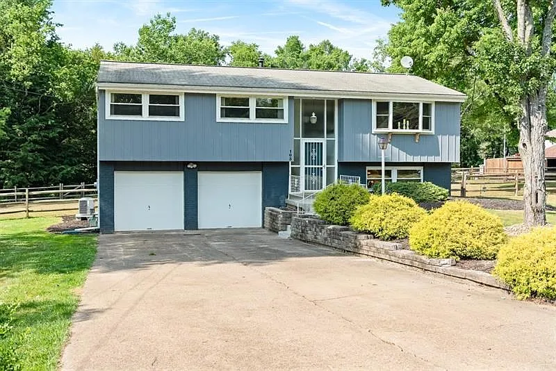 103 Clover Rd photo 1