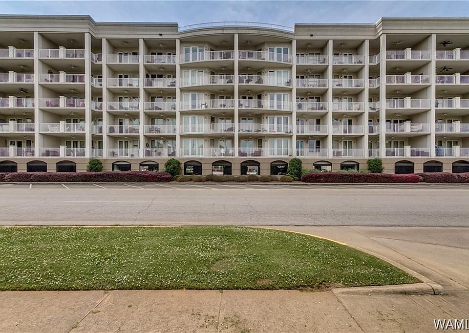 1st image of 1155 12th St Unit 204