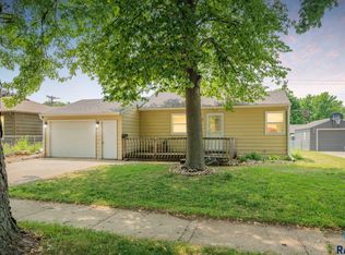 3005 E Claudette Dr, Sioux Falls, SD 57103