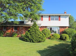 824 Laconia Cir, Clarks Summit, PA 18411