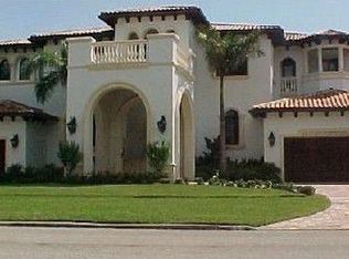 100 Martinique Ave, Tampa, FL 33606